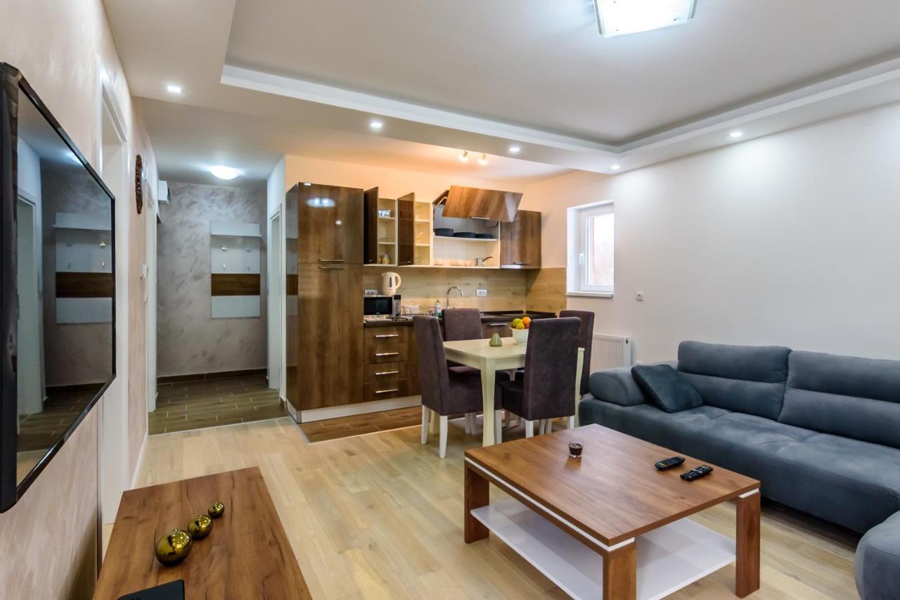 Apartmani “Lazar” I “Lena” Kopaonik Exteriör bild