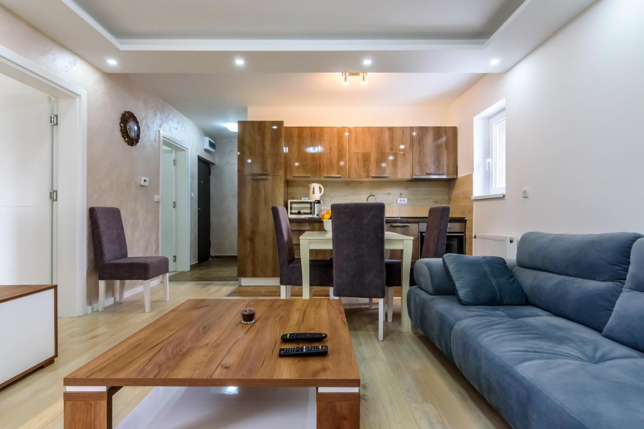 Apartmani “Lazar” I “Lena” Kopaonik Exteriör bild