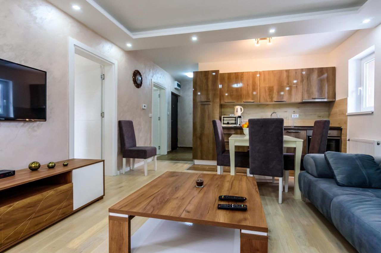 Apartmani “Lazar” I “Lena” Kopaonik Exteriör bild